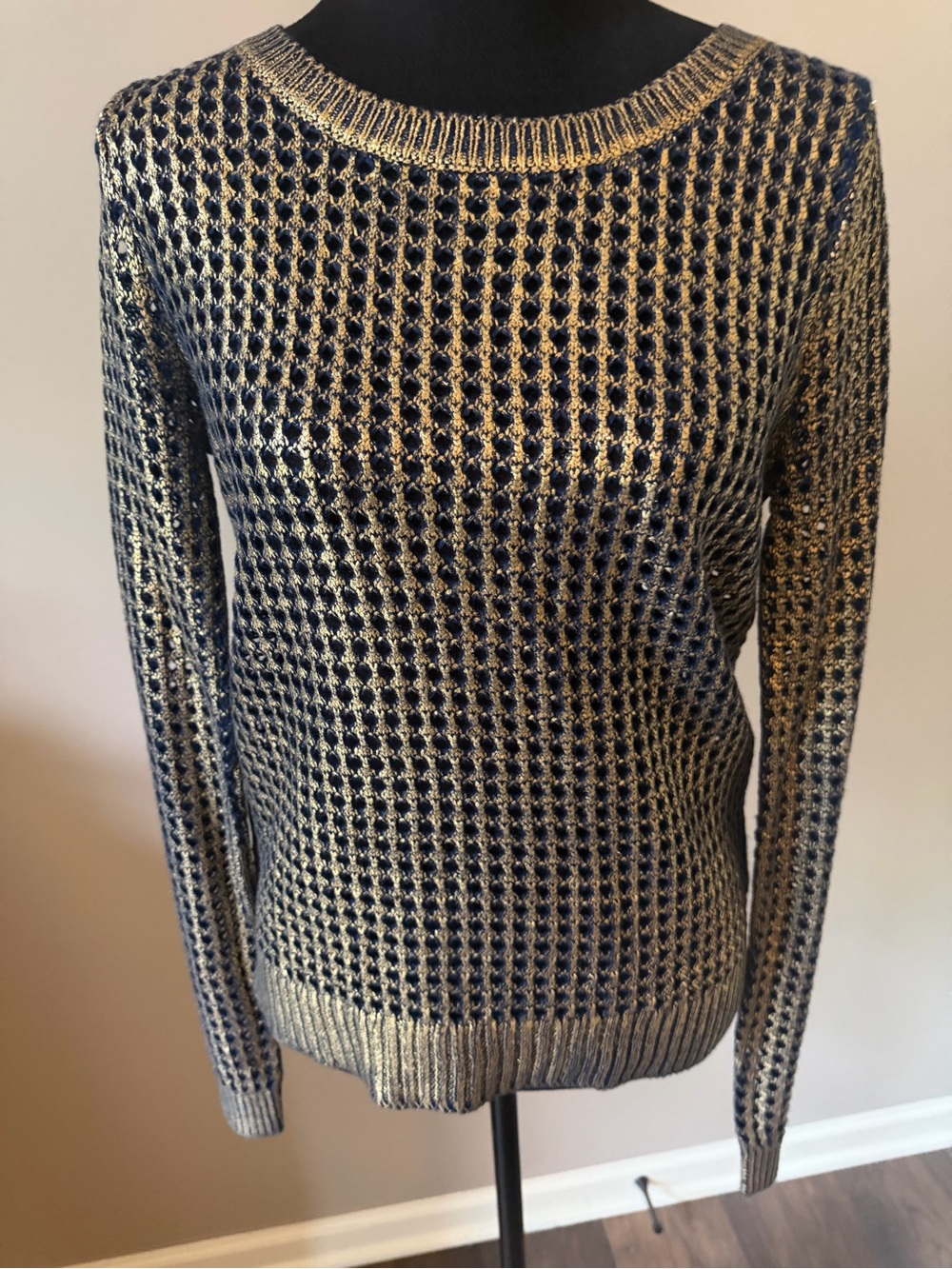 BB Dakota Metallic Navy and Gold Knit Sweater Small